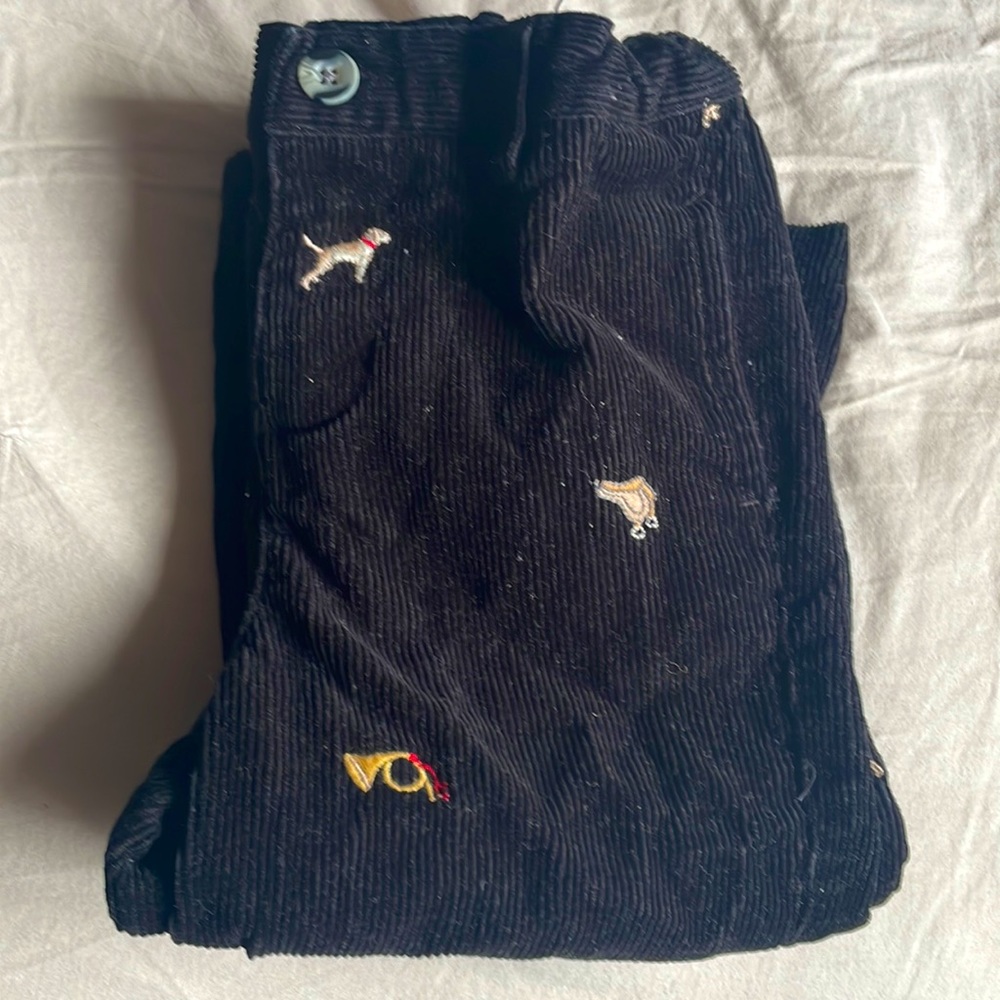Horse and Hound black cords